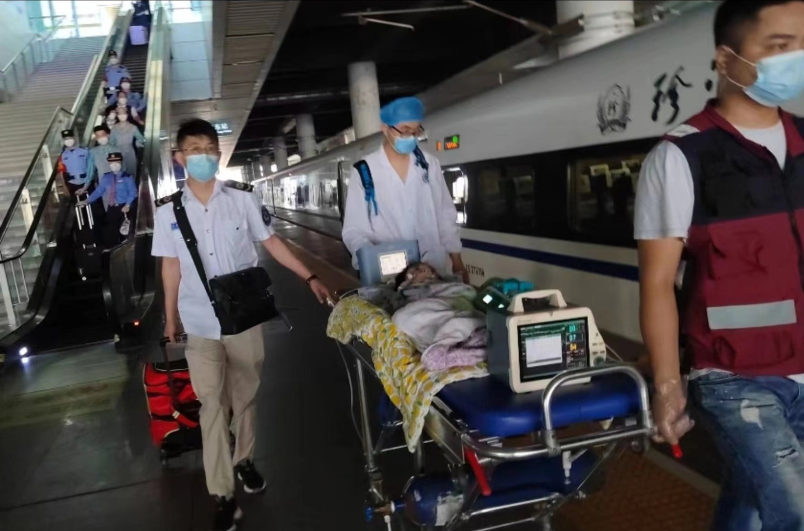 苏州高铁转运公司